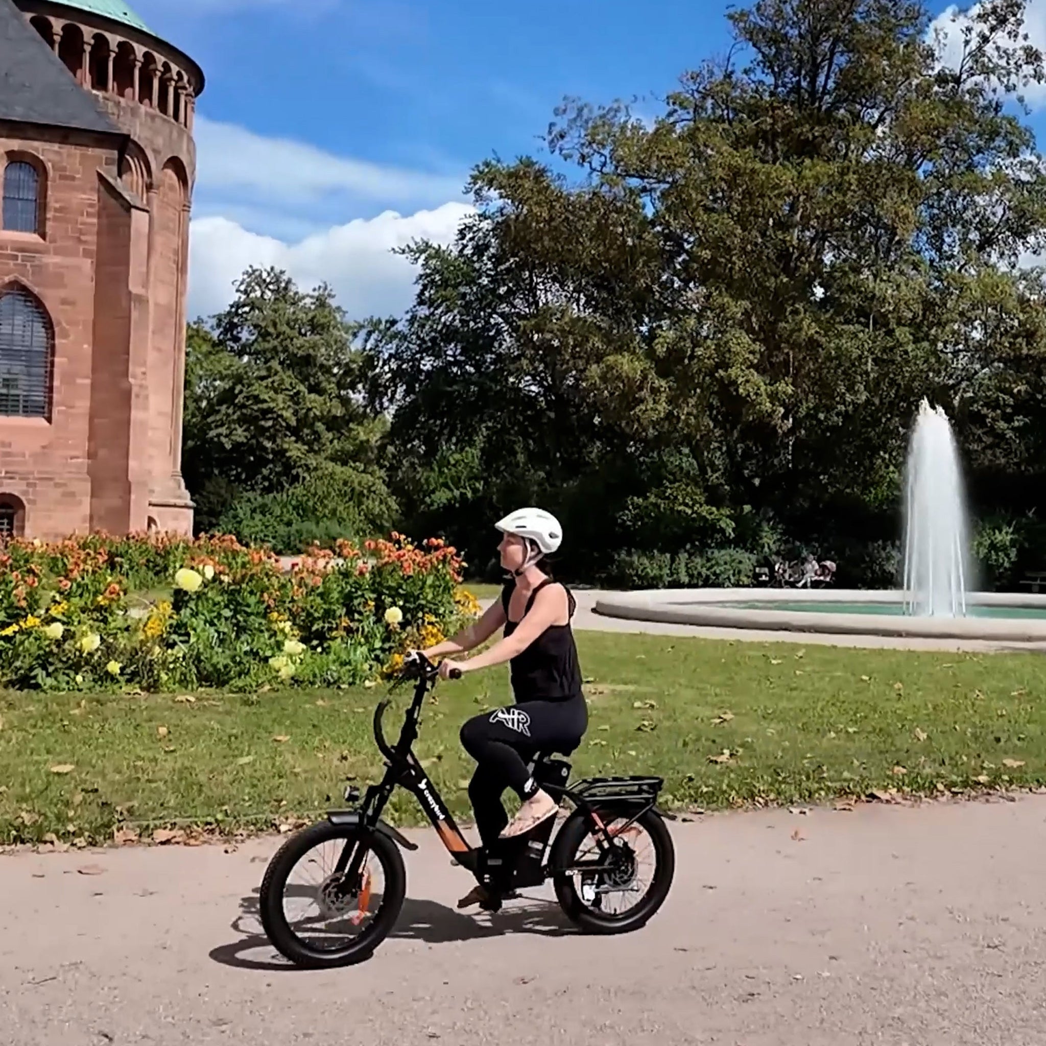 Compact Power for Urban Adventures